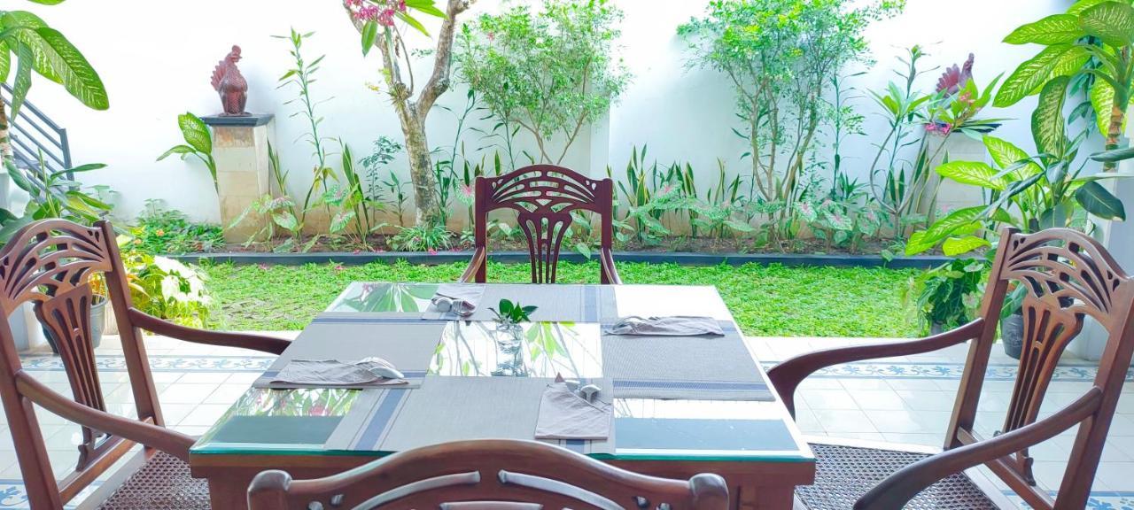 Griya Asih Hotell Yogyakarta Exteriör bild