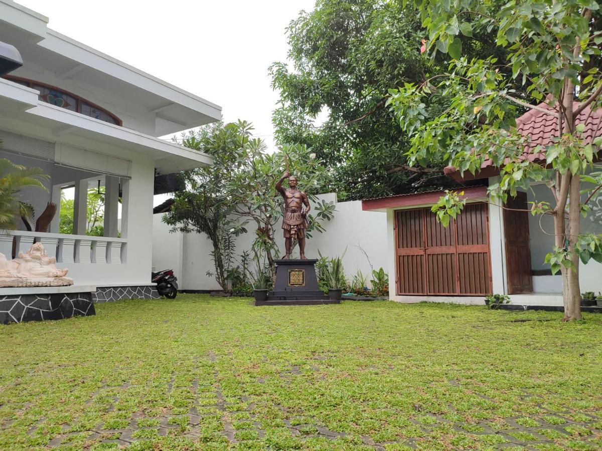 Griya Asih Hotell Yogyakarta Exteriör bild