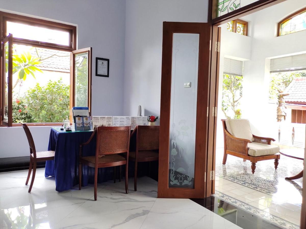 Griya Asih Hotell Yogyakarta Exteriör bild