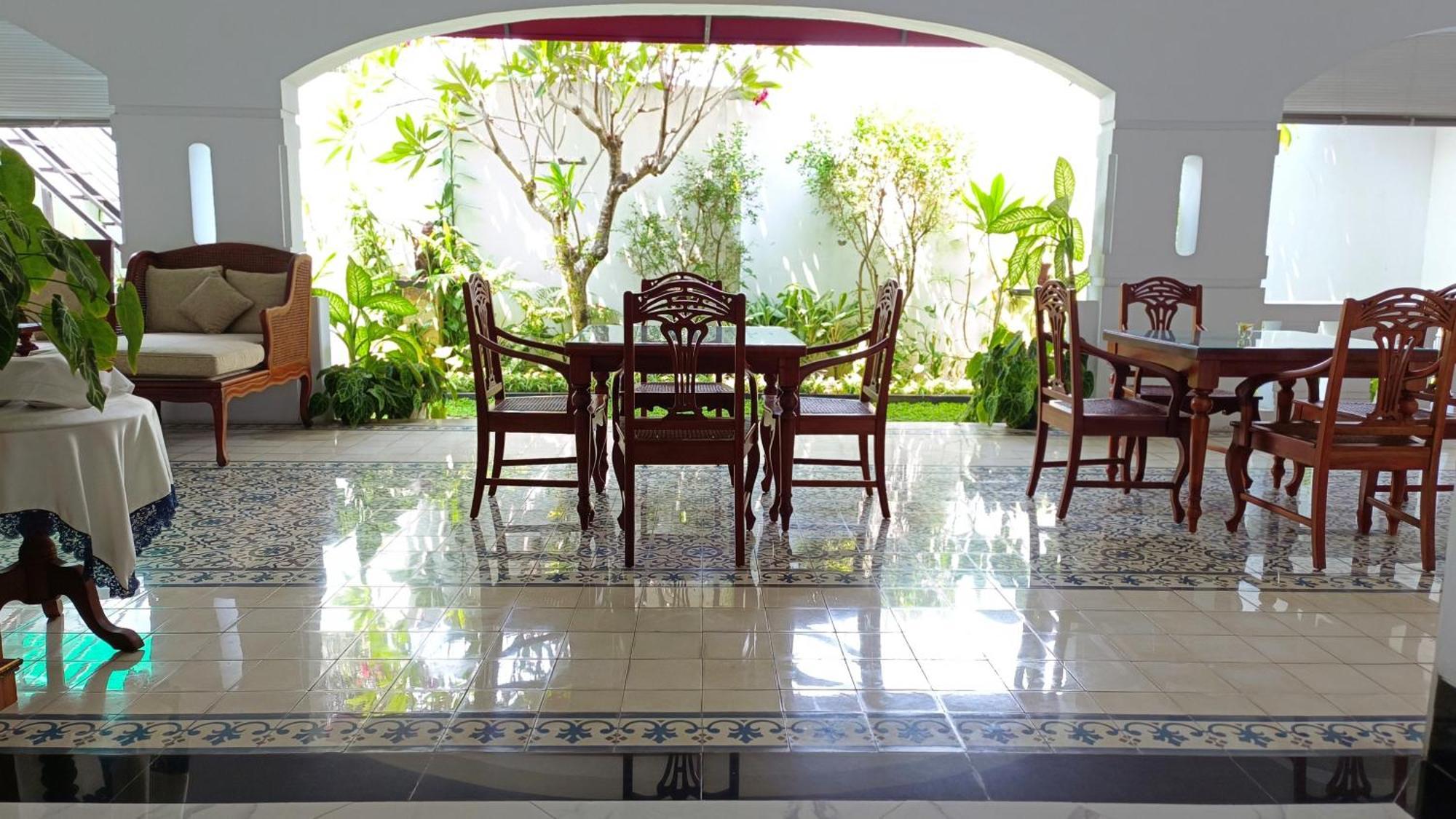 Griya Asih Hotell Yogyakarta Exteriör bild