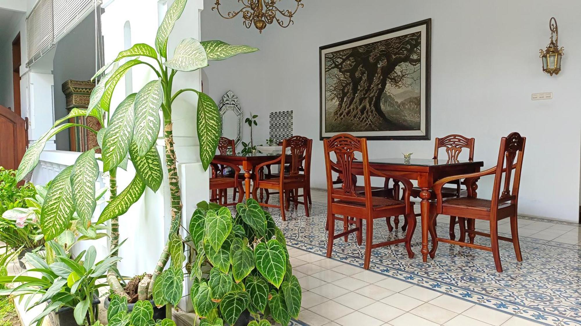Griya Asih Hotell Yogyakarta Exteriör bild