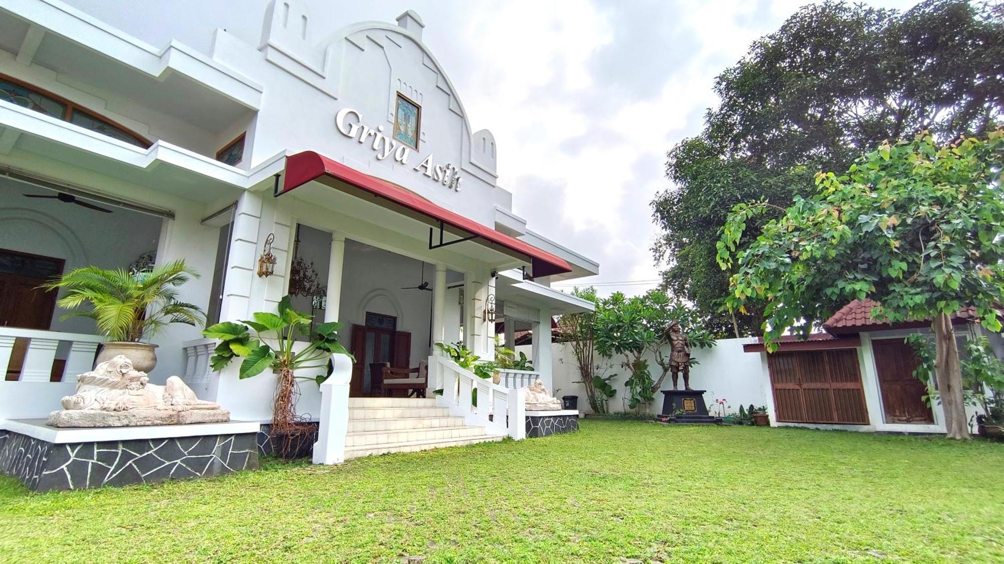 Griya Asih Hotell Yogyakarta Exteriör bild